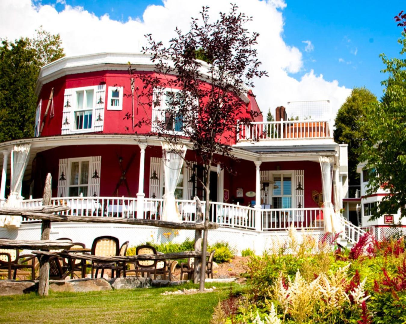 Auberge De La Tour Du Lac سانت-أغاث-دي-مونت المظهر الخارجي الصورة